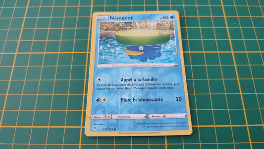 032/203 Carte Pokémon Nénupiot commune reverse Epée et Bouclier EB07 Evolution Céleste #B10