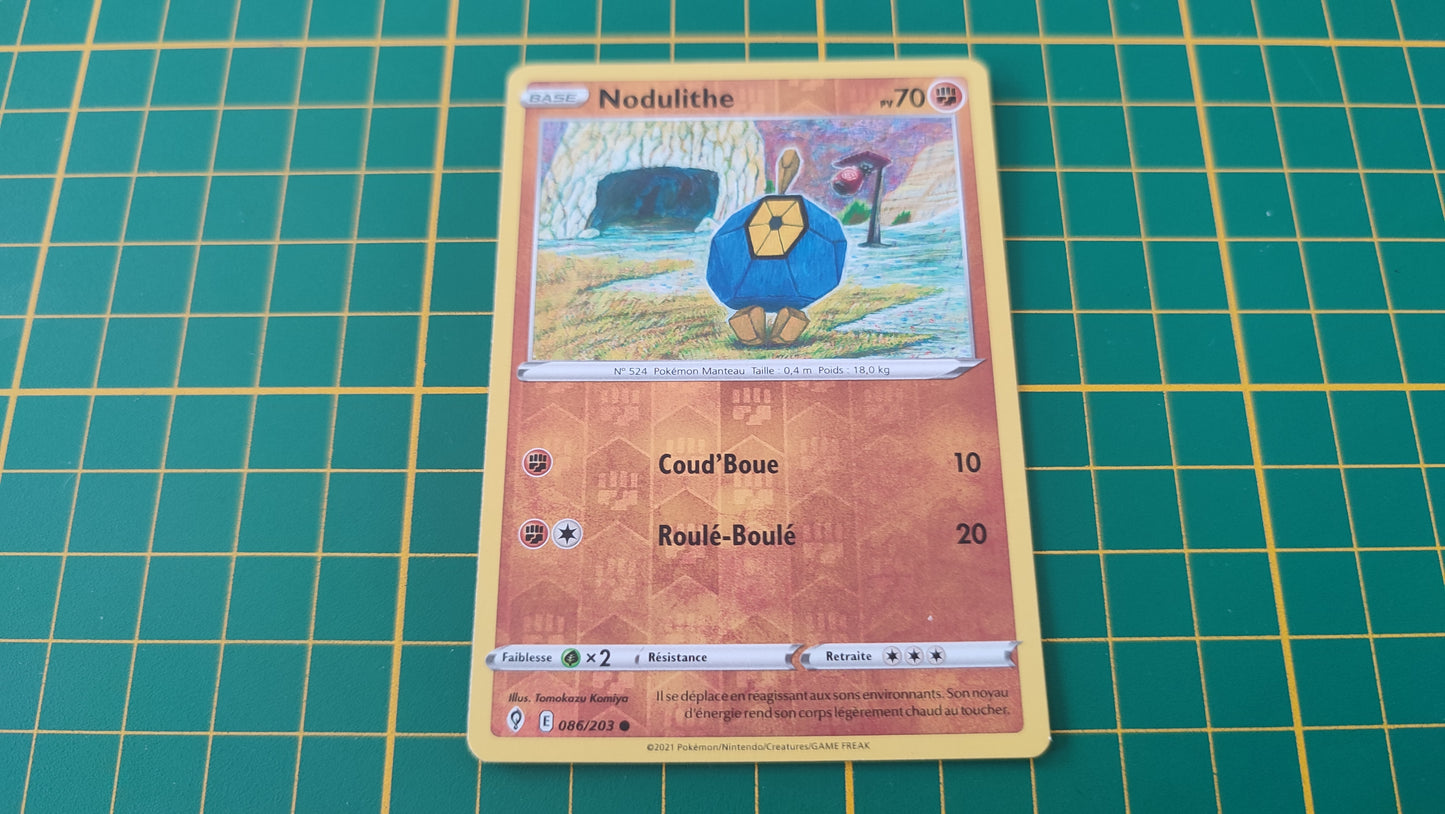 086/203 Carte Pokémon Nodulithe commune reverse Epée et Bouclier EB07 Evolution Céleste #B10