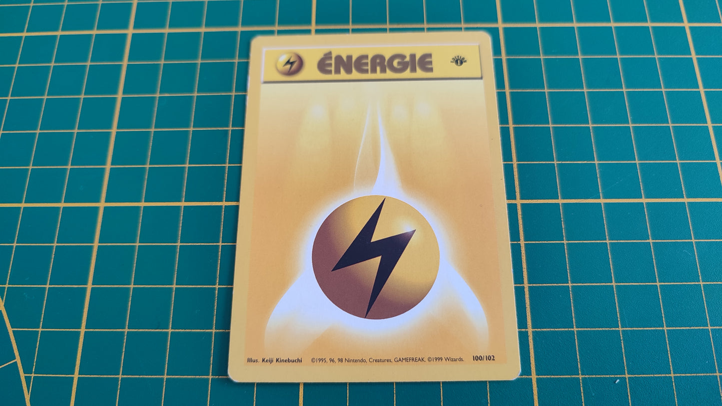 100/102 Carte Pokémon Energie électrique 1ère édition 100/102 Wizards Set de base #C60