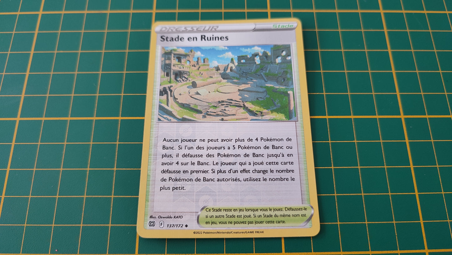 137/172 Carte Pokémon Stade en Ruines peu commune reverse Epée et Bouclier EB09 Stars Etincelantes #B10