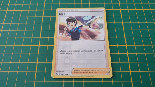 235/264 Carte Pokémon Juge peu commune reverse Epée et Bouclier EB08 Poing de Fusion #B10