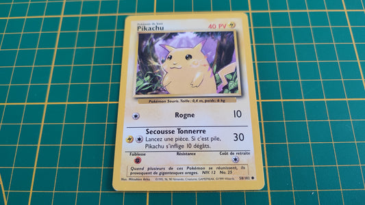 58/102 Carte Pokémon Pikachu 58/102 commune Wizards Set de base #C60