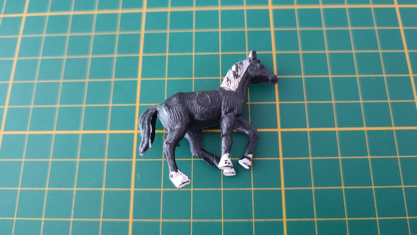 Animal figurine cheval dans l'état #C51-43