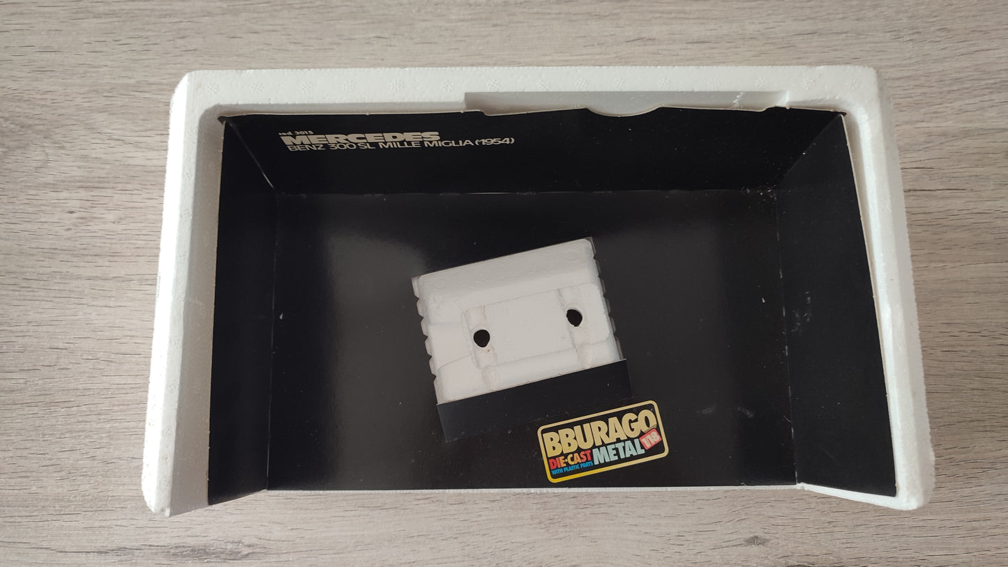 Boite intérieur seul pièce détachée miniature Burago Mercedes 300 SL 1954 1/18 1/18e #D85