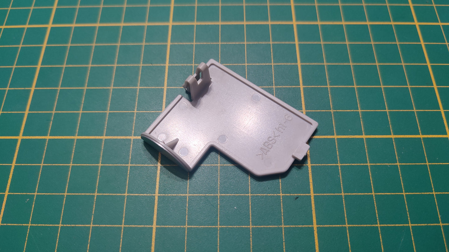 Cache serial port 2 h1-3 pièce détachée console de jeux Nintendo Gamecube DOL-101 (EUR) #E68