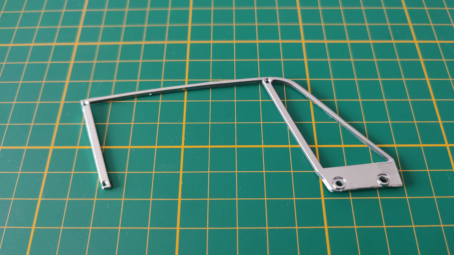 Cadre de vitre de portière gauche 2 85B n°85 pièce détachée Porsche 911 Carrera RS 2.7 1/8 1/8ème Altaya