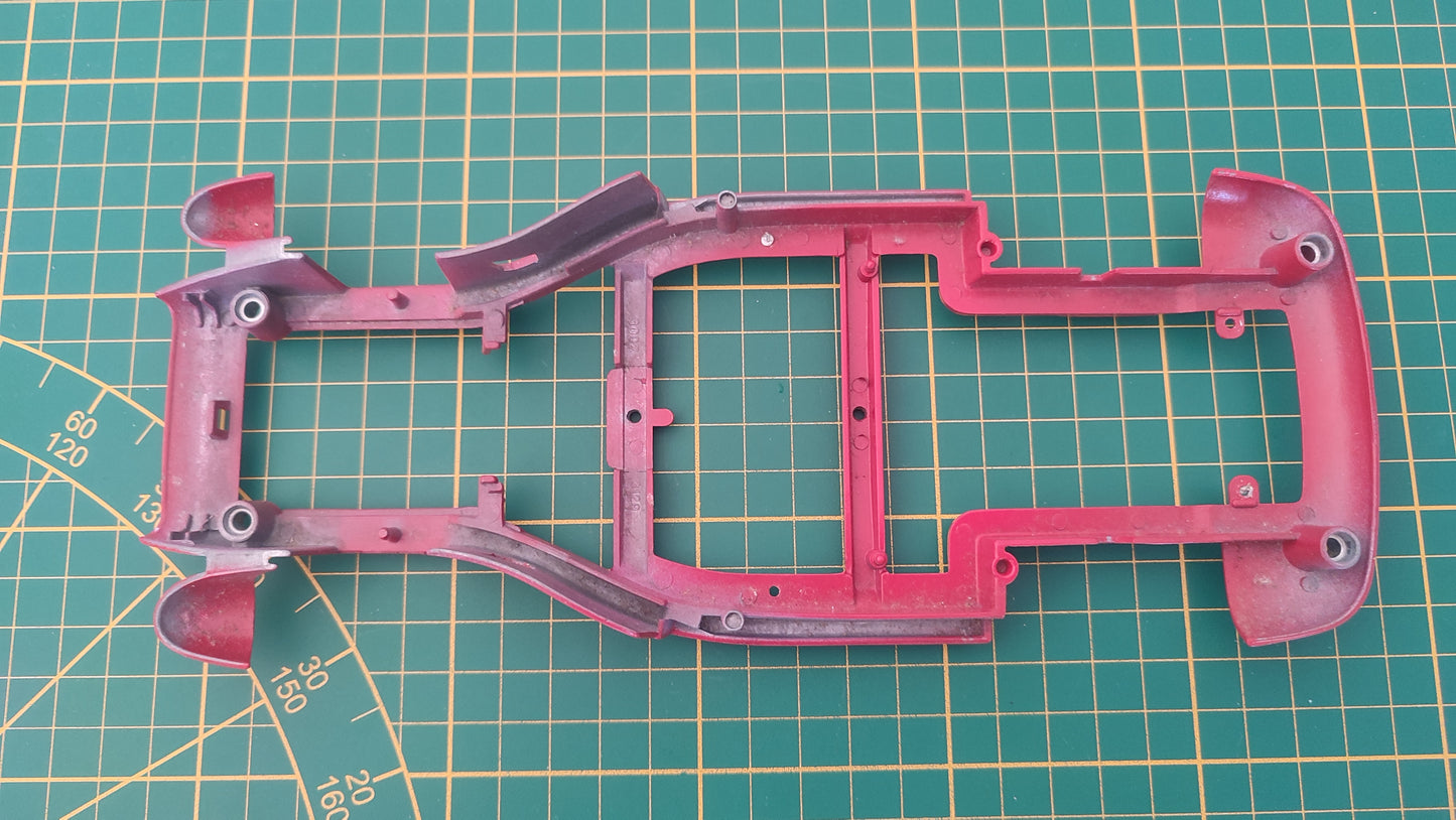 Carcasse carrosserie inférieure pièce détachée miniature Bburago Burago Ferrari 250 Testa Rossa 1957 1/18 1/18e 1/18ème #E80