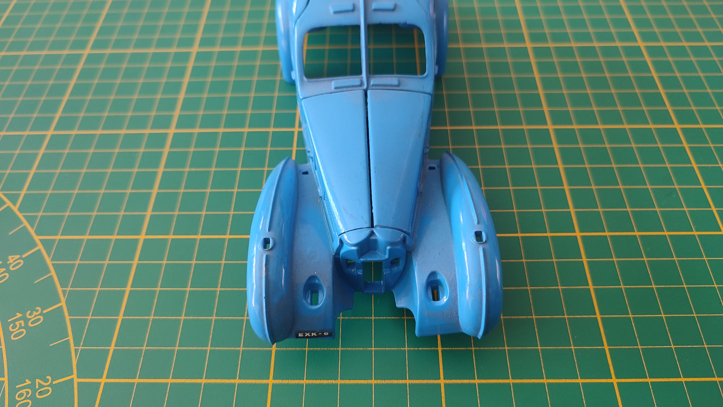 Carcasse carrosserie pièce détachée miniature Bburago Burago Bugatti Atlantic 1936 1/24 1/24e 1/24ème #D31