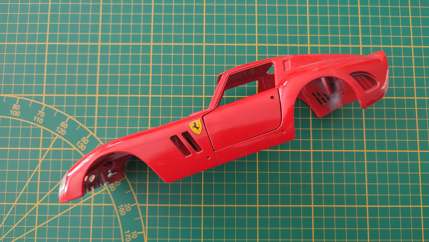 Carcasse carrosserie pièce détachée miniature Bburago Burago Ferrari GTO 1962 1/18 1/18e 1/18ème #D97