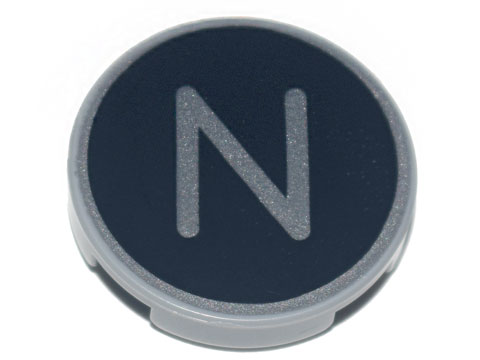 Carreau rond 2 x 2 avec support à tenon inférieur et motif lettre N 14769pb0435 pièce détachée Lego Titanic 10294