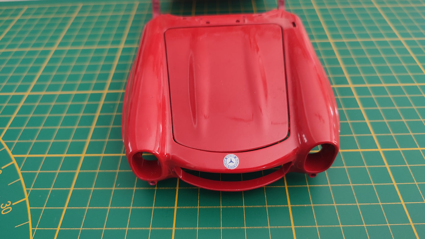 Carrosserie carcasse pièce détachée miniature Bburago Burago Mercedes-benz 300 sl cabriolet 1/18 1/18e 1/18ème #E04