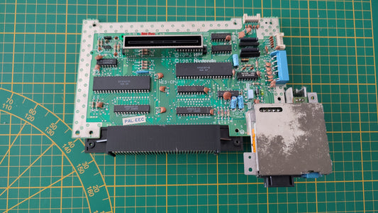 Carte mère NES-CPU-11 pièce détachée console de jeux Nintendo Nes NESE-001 FRA #C57