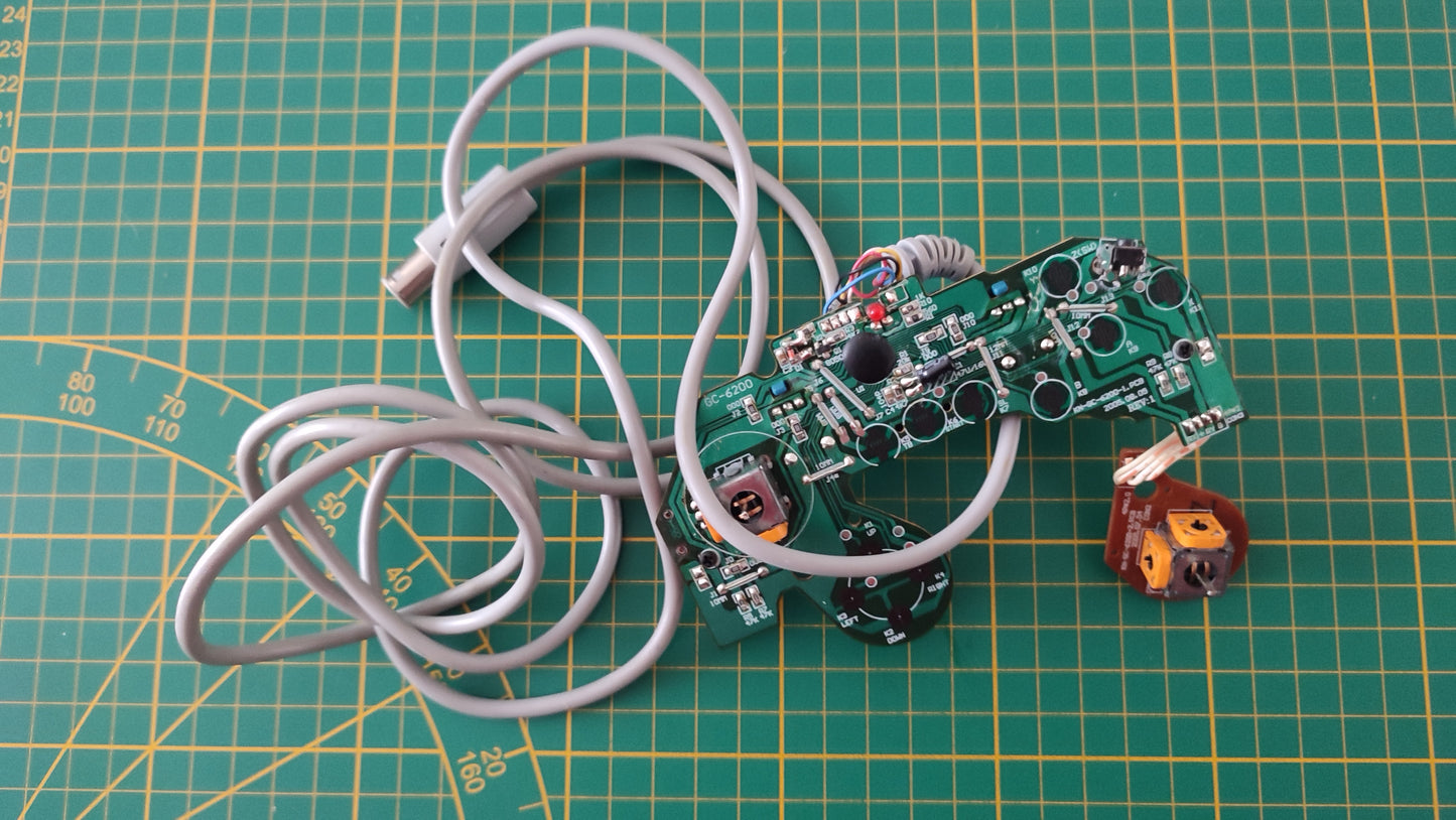 Carte mère déclaré HORS SERVICE pièce détachée manette de jeux vidéo Nintendo Game cube Gamecube Bigben GCPADW #E35