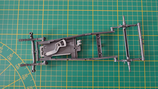 Châssis avec pédalier pièce détachée miniature Bburago Burago Bugatti type 59 1934 1/18 1/18e 1/18ème #B98