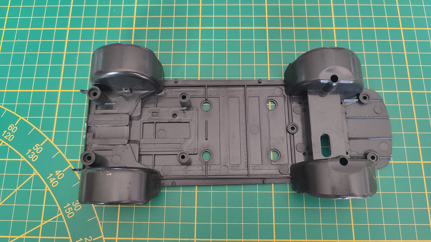 Châssis inférieur Ford GT40 Widebody MK1 Solido 1/18 – Pièce détachée #E71