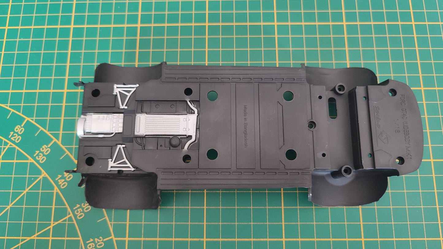 Châssis inférieur Ford GT40 Widebody MK1 Solido 1/18 – Pièce détachée #E71