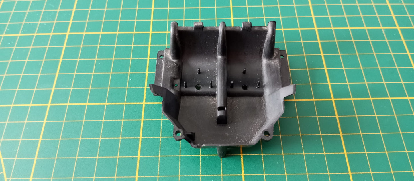 Châssis socle intérieur pièce détachée miniature Jouef evolution Ferrari 330 P4 1/18 1/18e 1/18ème #E70