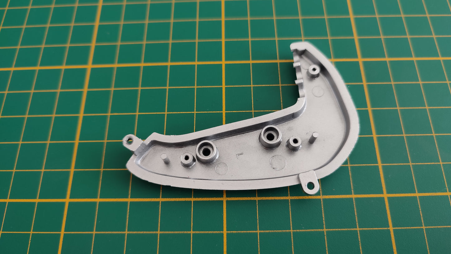 Echangeur de chaleur d'échappement gauche 5 35E n°35 pièce détachée Porsche 911 Carrera RS 2.7 1/8 1/8ème Altaya #B37