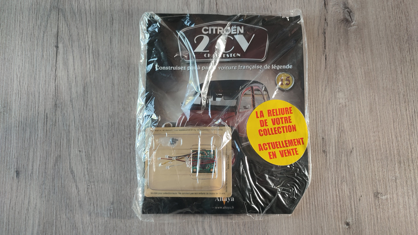 Fascicule avec pièces numéro 15 n°15 Citroën 2CV Charleston 1/8 1/8e 1/8ème Altaya #E74