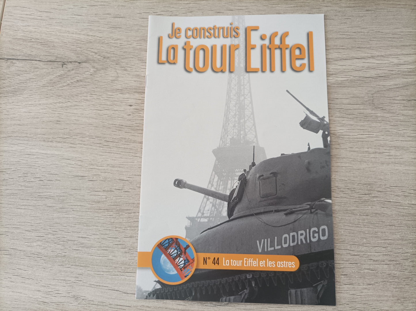 Fascicule seul sans pièce numéro 44 n°44 Je construis la tour Eiffel 1/8 1/8e 1/8ème édition TF1