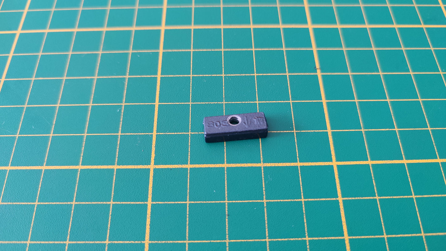 Fixation capot avant pièce détachée miniature Jada Toys Dodge Viper SRT10 2008 1/24 1/24e 1/24ème #E24 (Copie) (Copie)