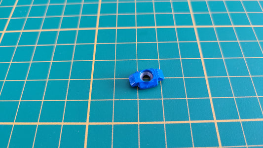 Fixation capot moteur pièce détachée miniature Burago Bburago Bugatti EB110 1991 1/18 1/18e 1/18ème #C58