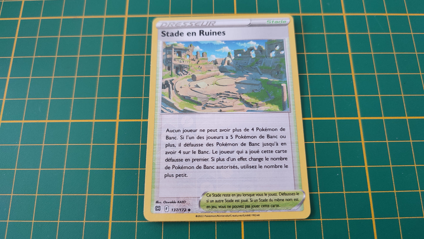 137/172 Carte Pokémon Stade en Ruines peu commune reverse Epée et Bouclier EB09 Stars Etincelantes #B10