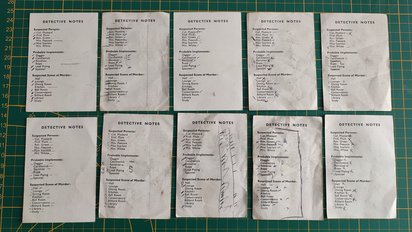 Lot cartes detective notes usagé en l'état Cluedo the Great détective game pièce détachée jeu de société #E45
