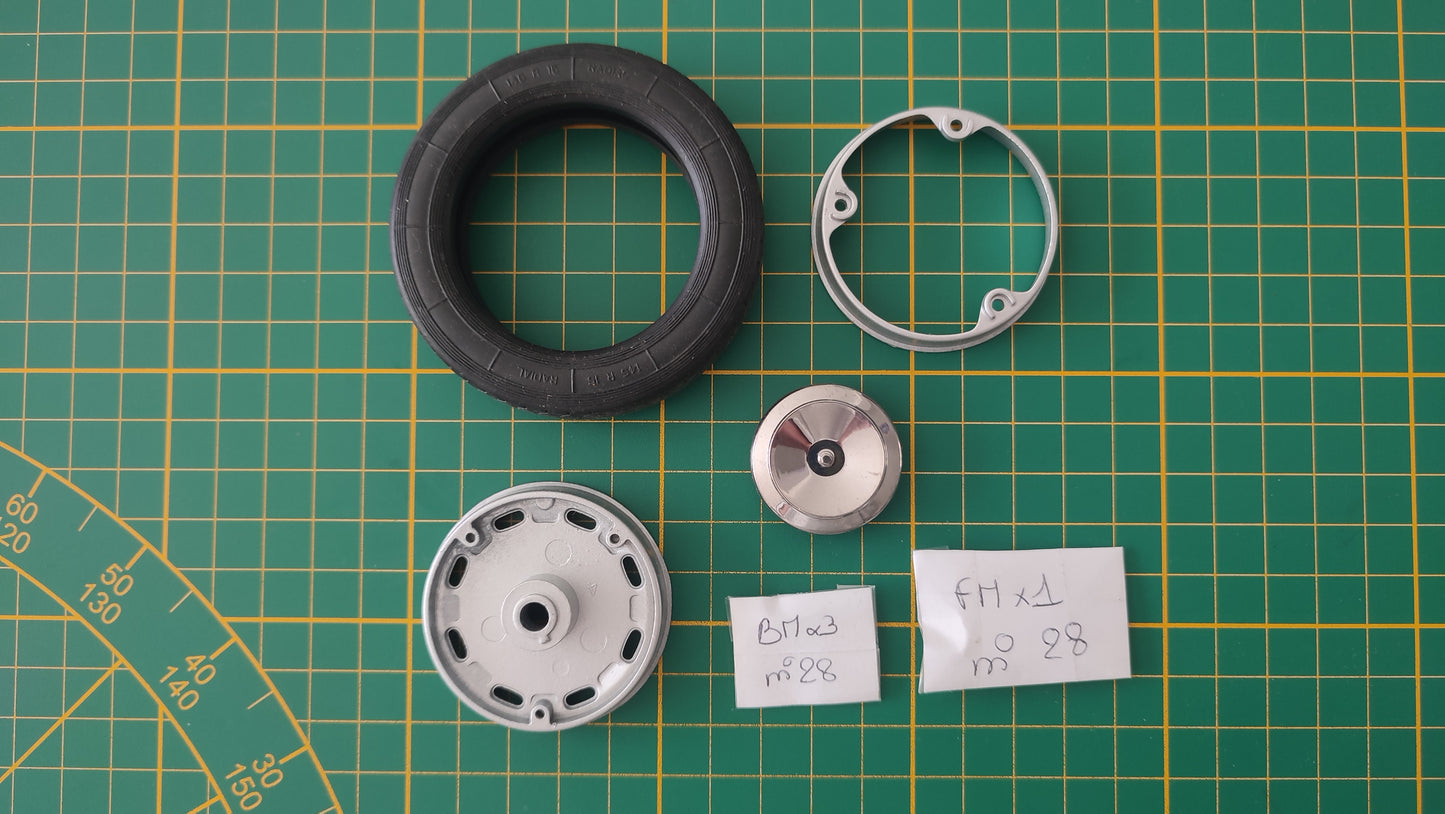 Lot pièces du fascicule n°28 pièce détachée Renault R8 Gordini 1/8 1/8ème Eaglemoss collections #D61