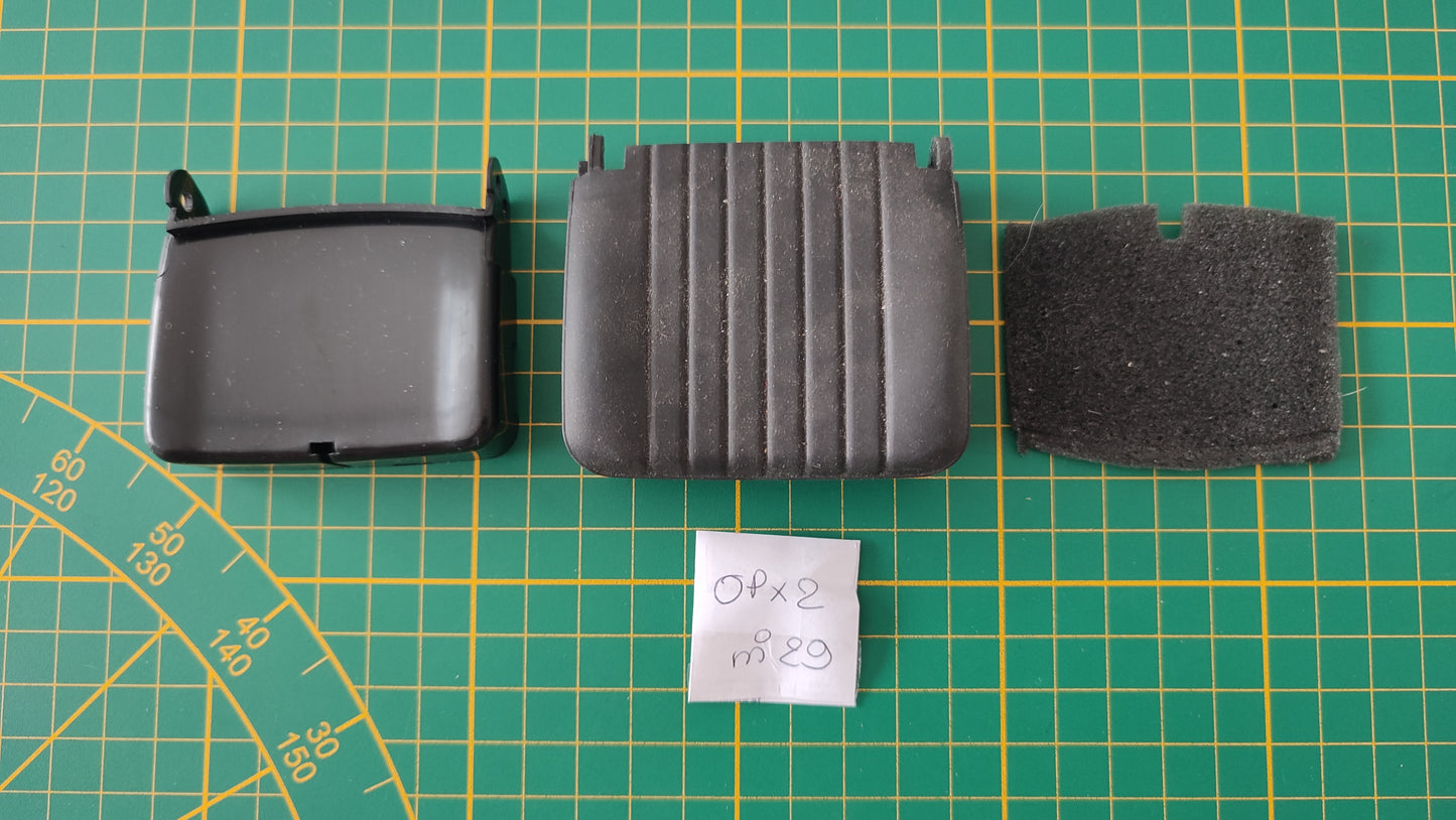 Lot pièces du fascicule n°29 pièce détachée Renault R8 Gordini 1/8 1/8ème Eaglemoss collections #D61