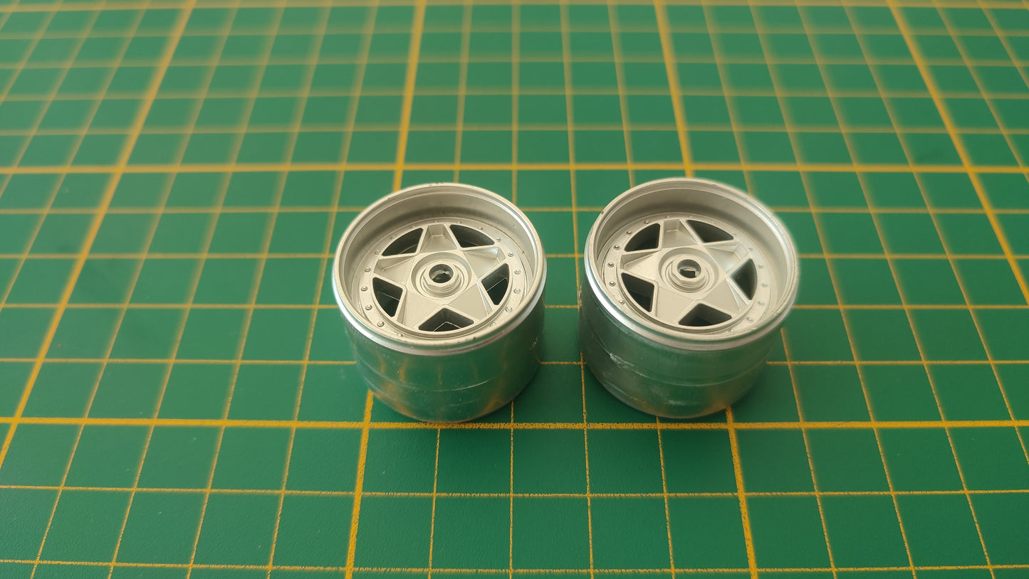 Lot x2 jante arrière pièce détachée miniature Burago Bburago Ferrari F40 1/18 1/18e 1/18ème #D88