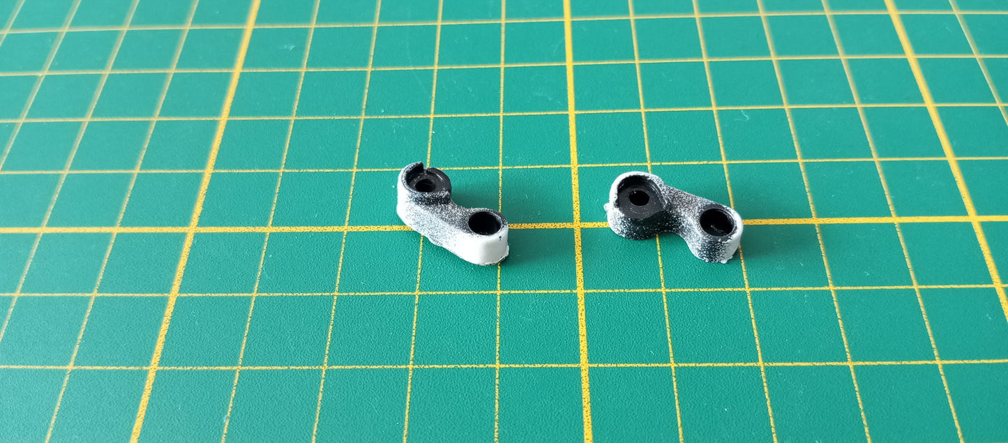 Lot x2 supports fixation porte pièce détachée miniature Jouef evolution Ferrari 330 P4 1/18 1/18e 1/18ème #E70