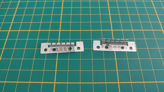 Lot x2 supports gris pièce détachée console de jeux Nintendo Gamecube DOL-001 (EUR) #E58