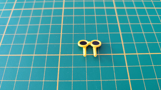 Lunette jaune pièce détachée jeu de société Le cochon qui rit buzz party Dujardin #E28