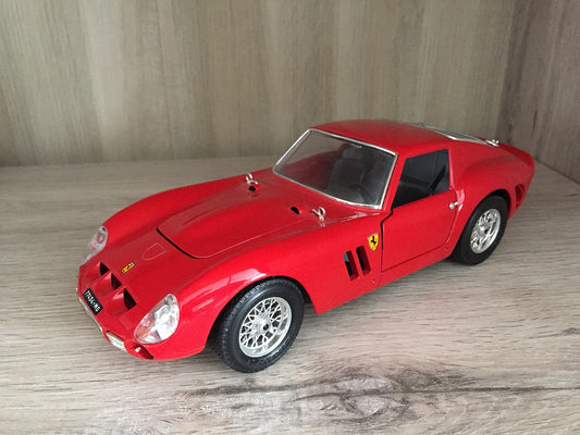 Miniature Bburago Burago Ferrari GTO 1962 1/18 1/18e 1/18ème #C48