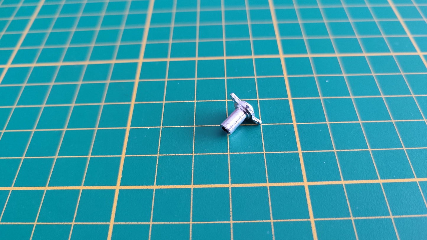 Moyeu axe de roue pièce détachée miniature Bburago Burago Jaguar type E 1961 1/18 1/18e 1/18ème #C35