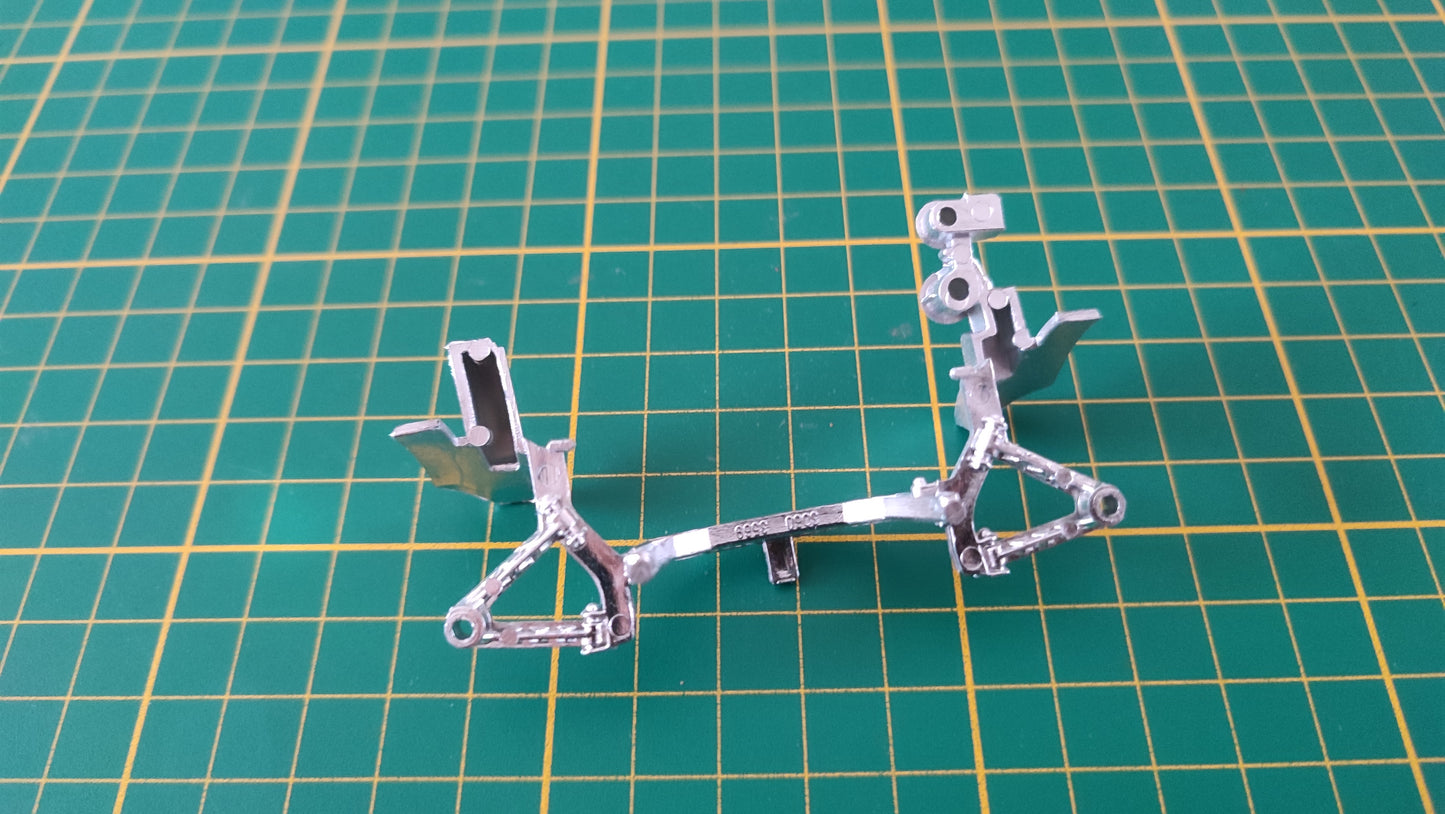 Partie moteur 2 pièce détachée miniature Bburago burago Porsche 911 Carrera 1993 rouge 1/18 1/18e 1/18ème #D56