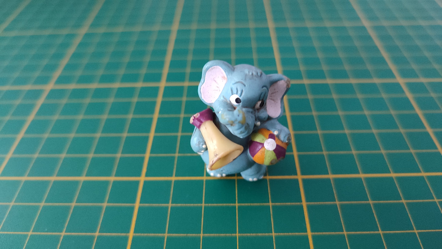 Personnage figurine éléphant dans l'état #C51-25