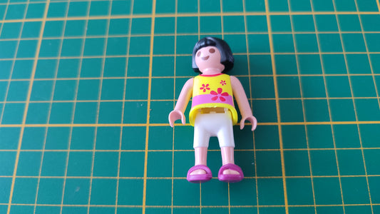 Personnage fille cheveux bruns référence 30113350 pièce détachée Playmobil #D67