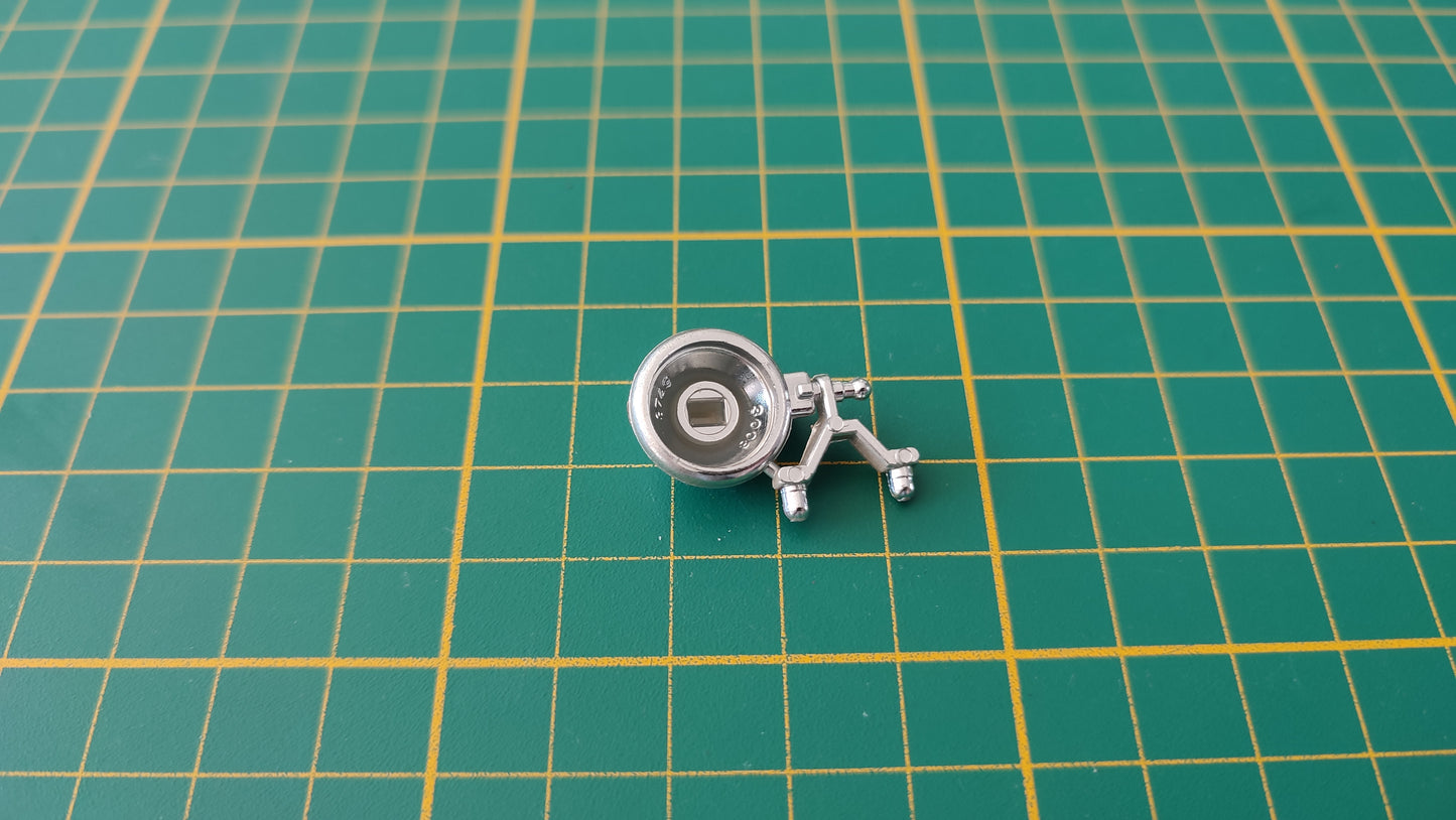 Phare avant gauche pièce détachée miniature Burago Bburago Alfa Romeo 2300 Monza 1934 1/18 1/18e 1/18ème #D93