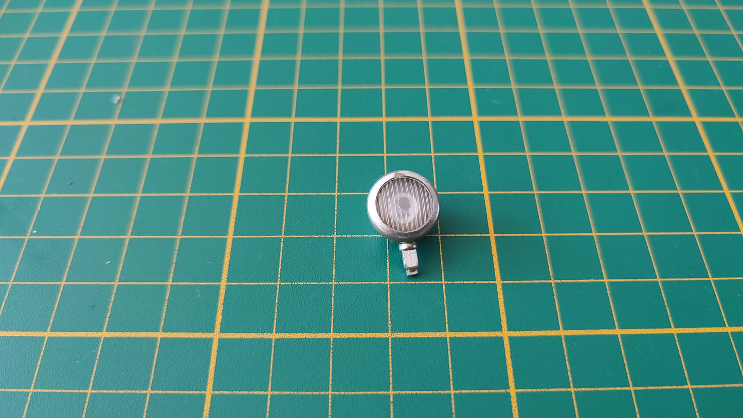 Phare avant pièce détachée miniature Bburago Burago Bugatti type 59 1934 1/18 1/18e 1/18ème #D95