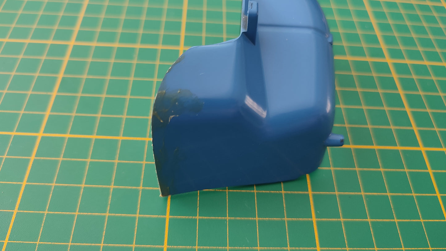Pièce 18B du fascicule n°18 numéro 18 pièce détachée Renault R8 Gordini 1/8 1/8ème Eaglemoss collections #D61