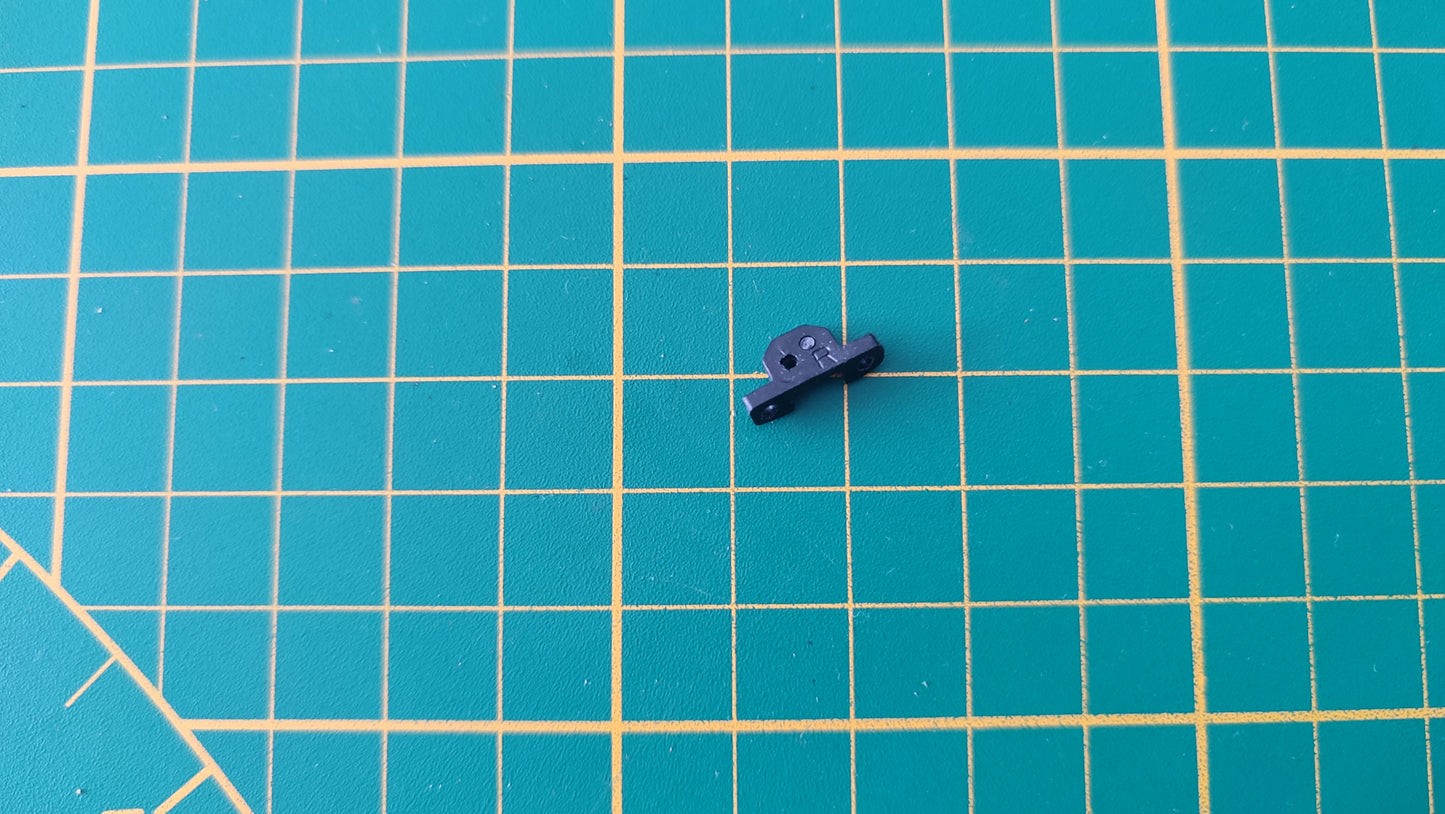 Pièce 19N du fascicule n°19 numéro 19 pièce détachée Renault R8 Gordini 1/8 1/8ème Eaglemoss collections #D61