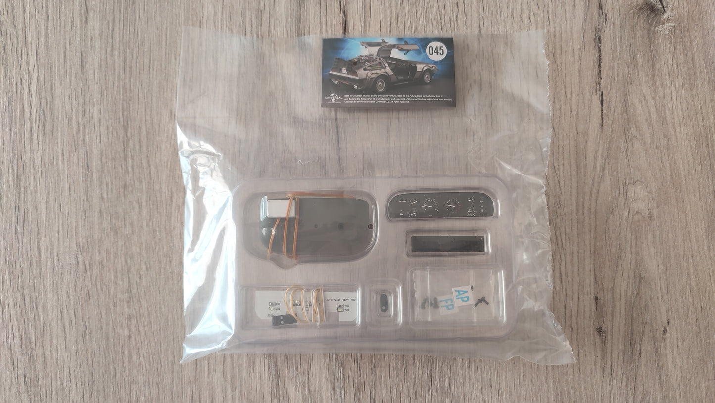 Pièce du fascicule n°45 pièce détachée DeLorean Retour vers le Futur Eaglemoss 1/8 #E76