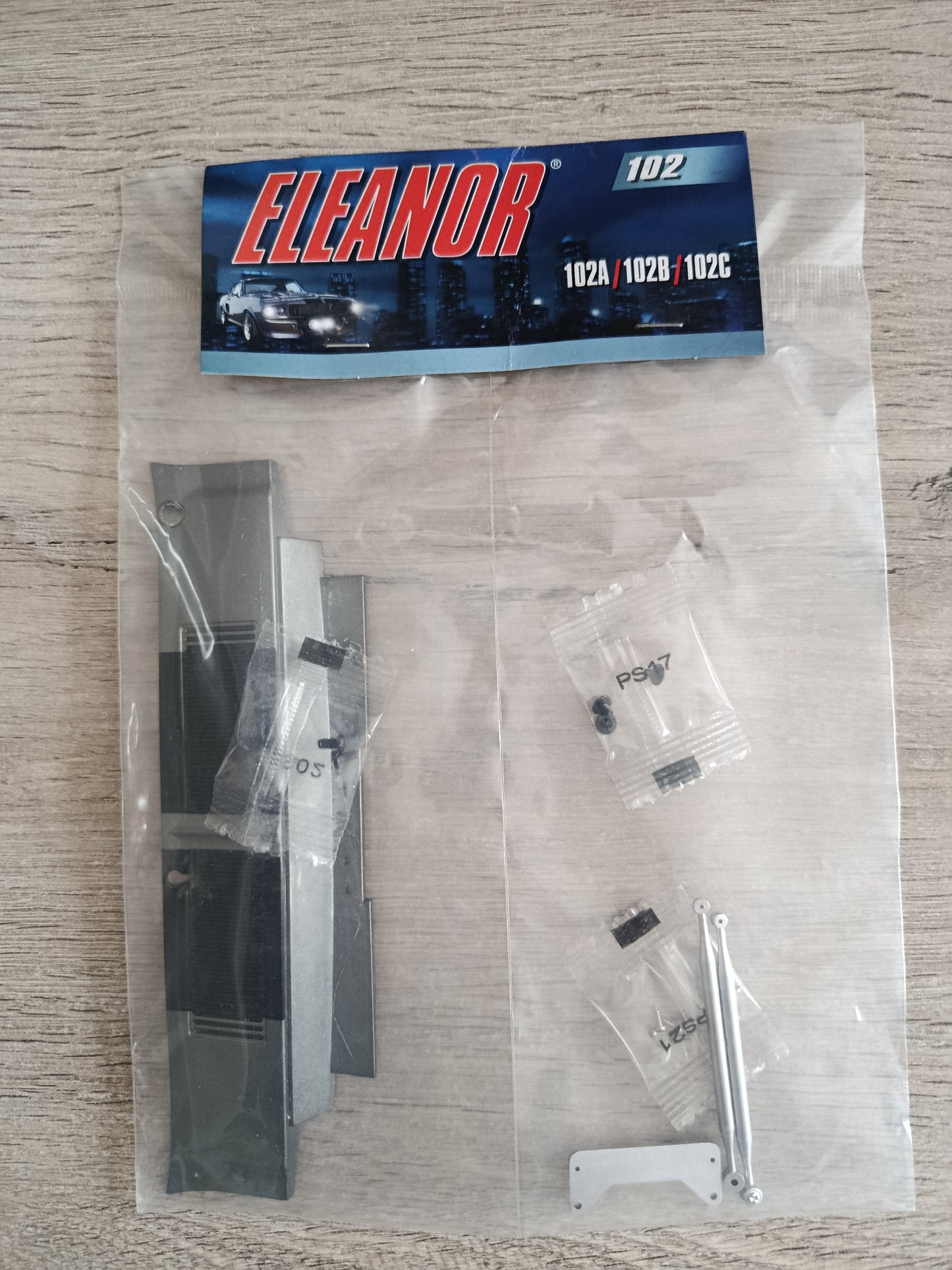 Pièces fascicule n°102 numéro 102 pièce détachée Ford Mustang 1967 Eleanor 60 secondes chrono 1/8 1/8ème Eaglemoss Collections #E54