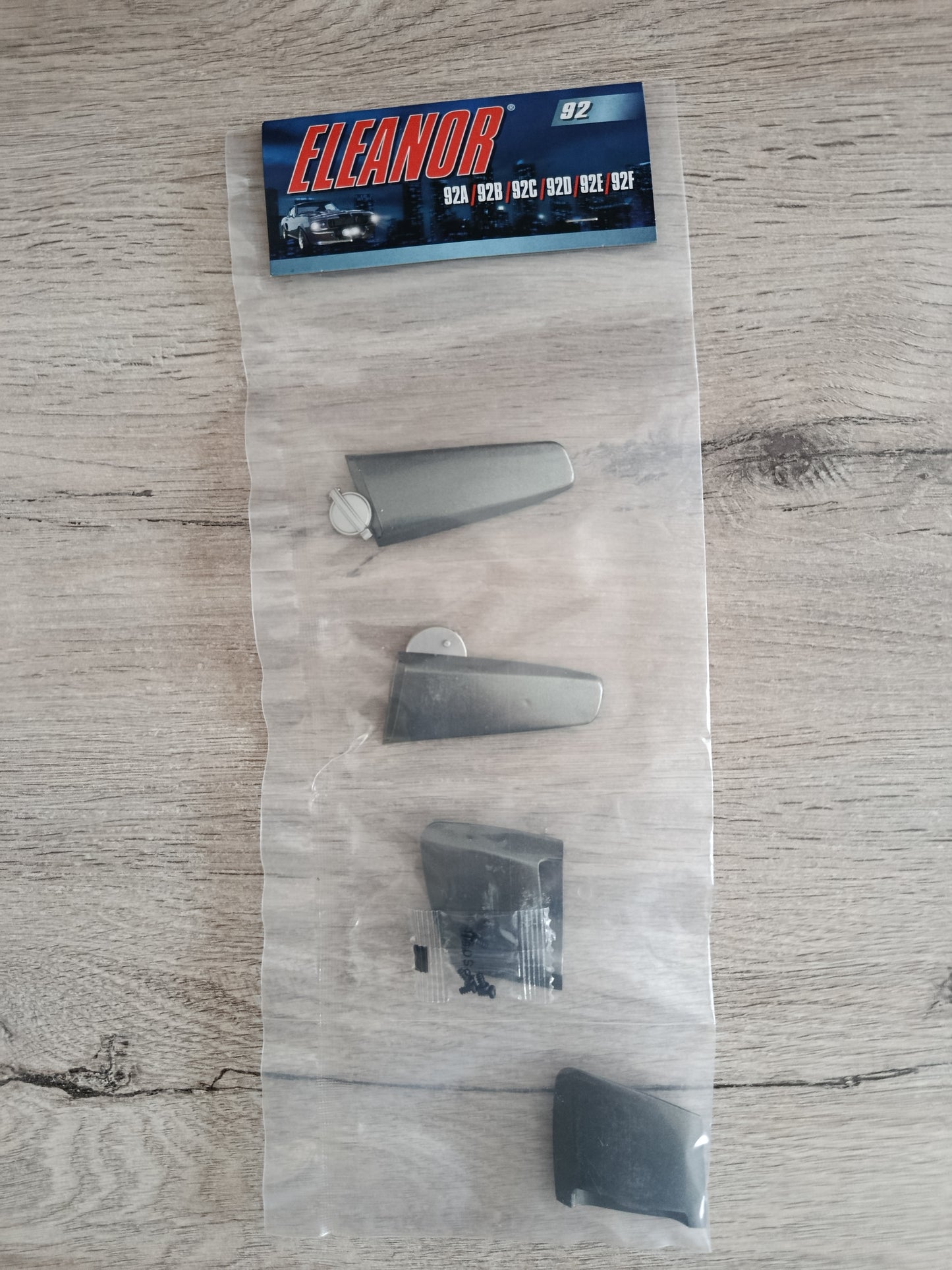Pièces fascicule n°92 numéro 92 pièce détachée Ford Mustang 1967 Eleanor 60 secondes chrono 1/8 1/8ème Eaglemoss Collections #E54