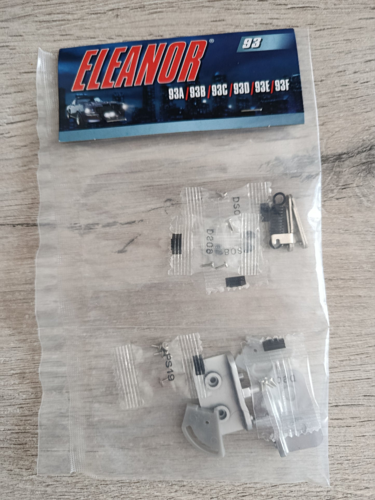 Pièces fascicule n°93 numéro 93 pièce détachée Ford Mustang 1967 Eleanor 60 secondes chrono 1/8 1/8ème Eaglemoss Collections #E54