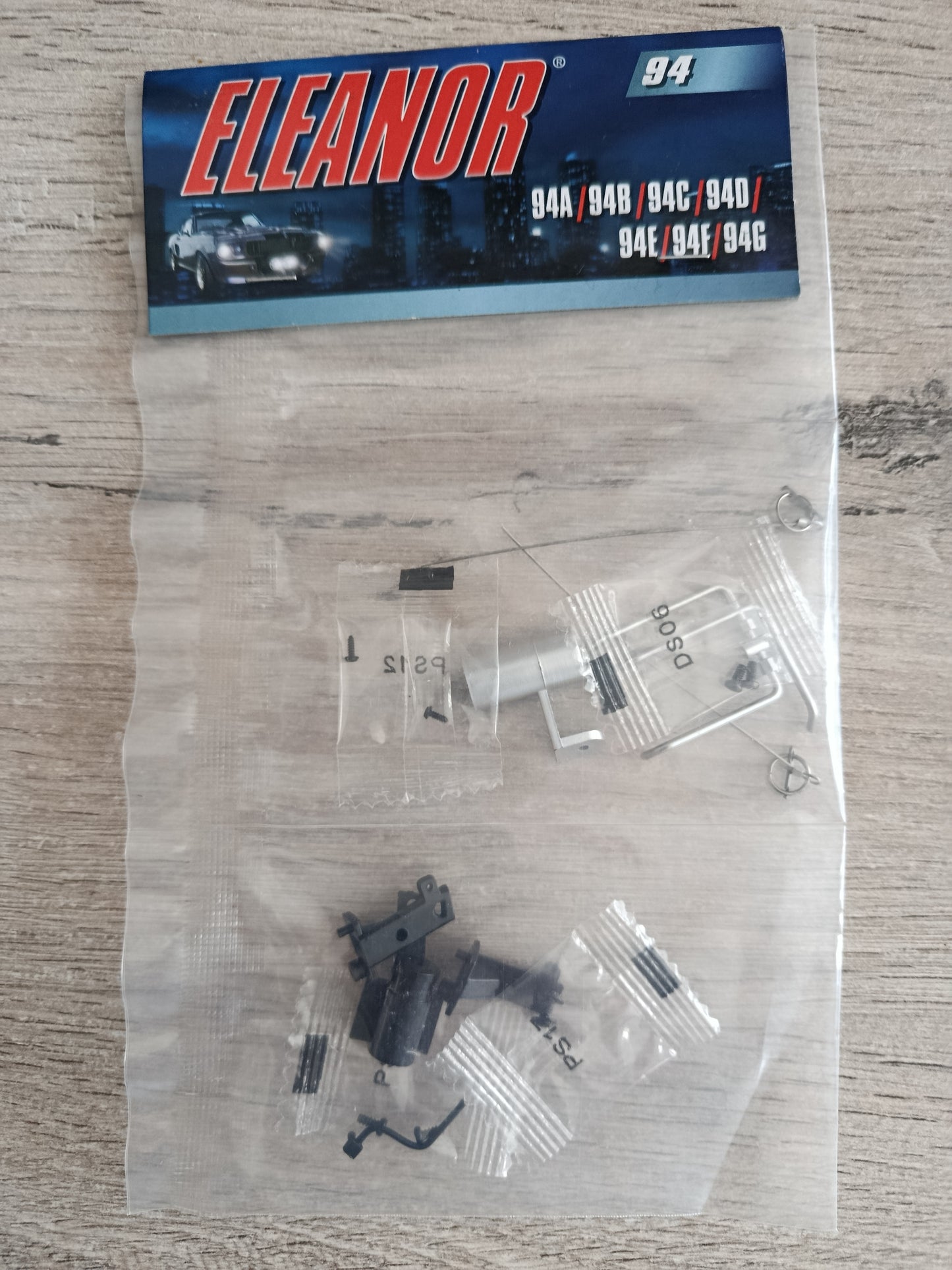 Pièces fascicule n°94 numéro 94 pièce détachée Ford Mustang 1967 Eleanor 60 secondes chrono 1/8 1/8ème Eaglemoss Collections #E54