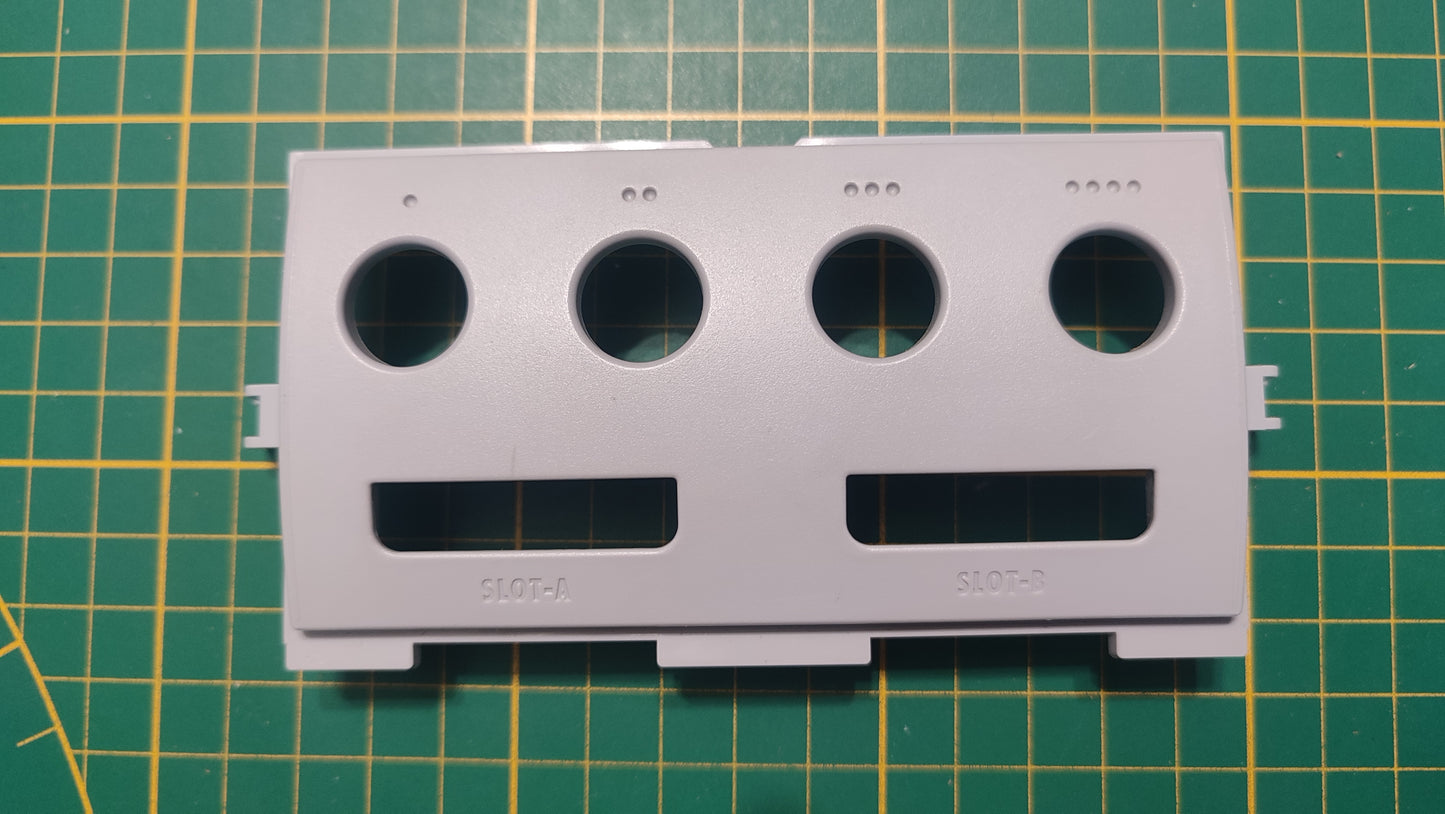 Plasturgie façade avant pièce détachée console de jeux Nintendo Gamecube DOL-101 (EUR) #E68
