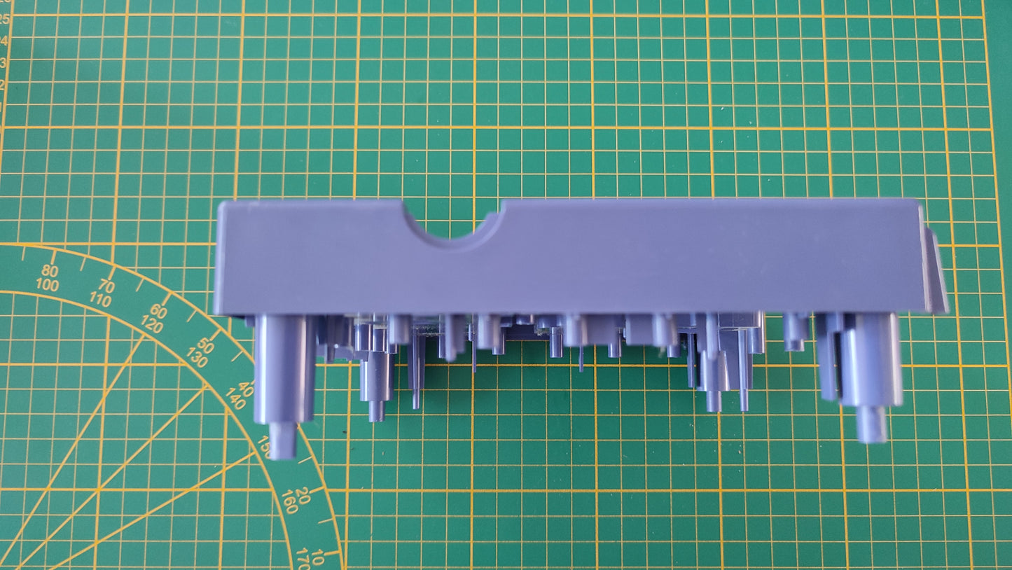 Plasturgie inférieure violette V0 pièce détachée console de jeux Nintendo Gamecube DOL-001 (EUR) #E01